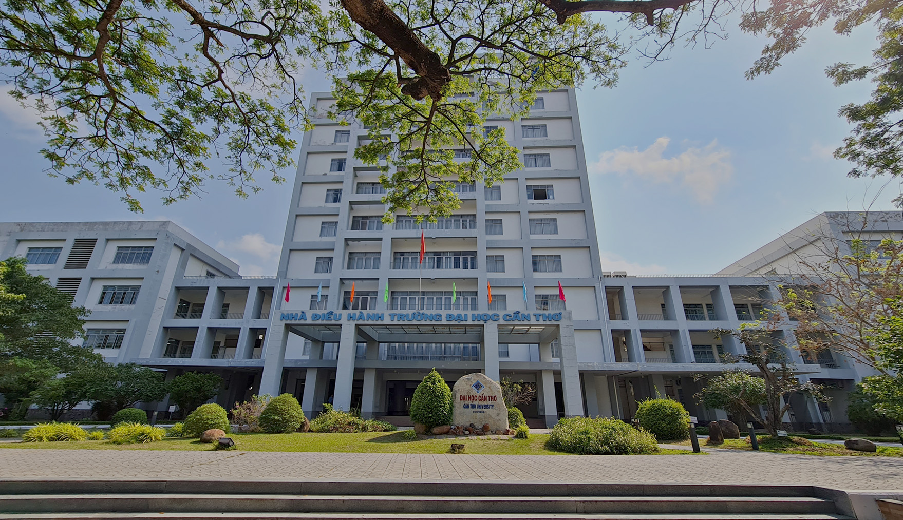 Trường Đại học Cần Thơ kỷ niệm 55 năm thành lập